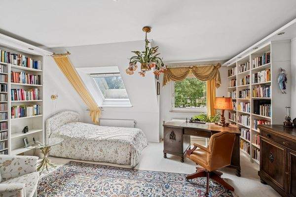 DACHGESCHOSS – ZIMMER 2