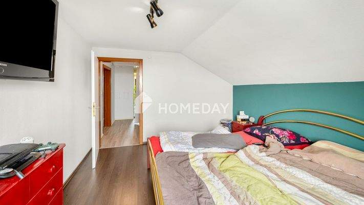 1. OG Schlafzimmer 2