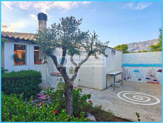 38b4e442f58f4863bd202567aa147e70-original