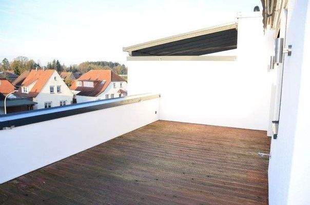 große Dachterrasse