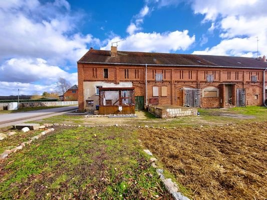 Bauernhaus mit großer Stallung