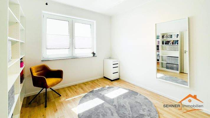 Wohnung im gleichen Haus, sehr ähnl. Ausstattung