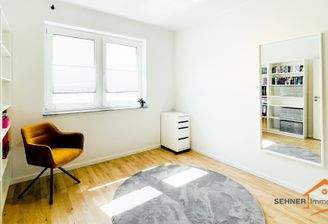 Wohnung im gleichen Haus, sehr ähnl. Ausstattung