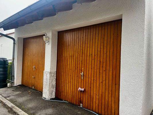 Die Garage direkt beim Eingang 