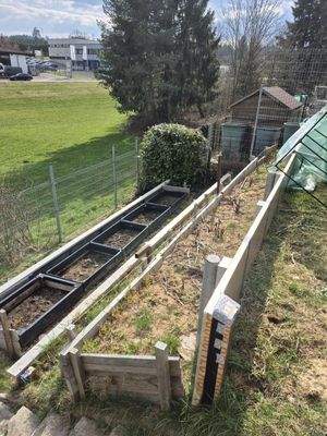 Terrassenbereich für Gemüse und Obst