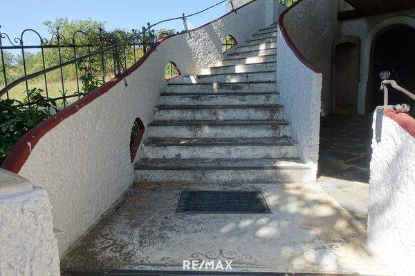 Treppe zum Wohnbereich