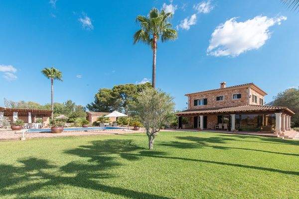 Schöne Gartenanlage