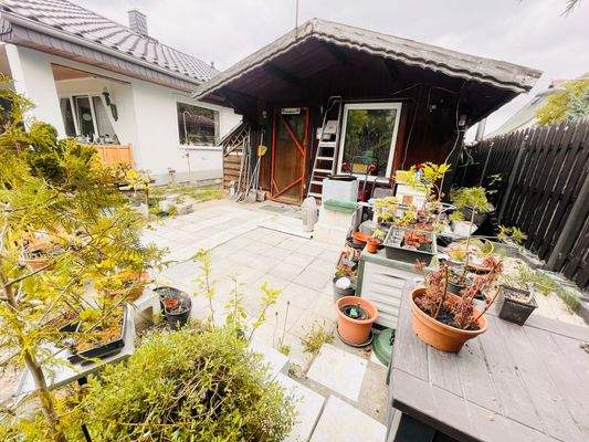 Blick in Richtung Nebengebäude