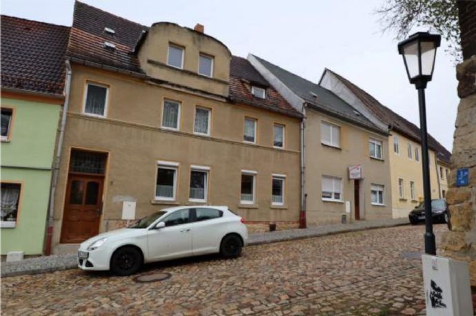 Sanierungsobjekt Mehrfamilienhaus - Stadthaus in Marktnähe