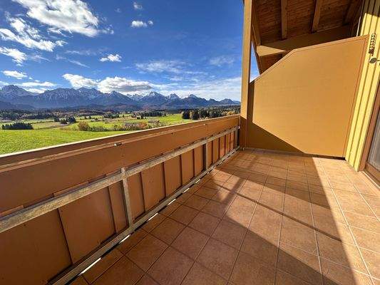 Balkon mit Alpenblick