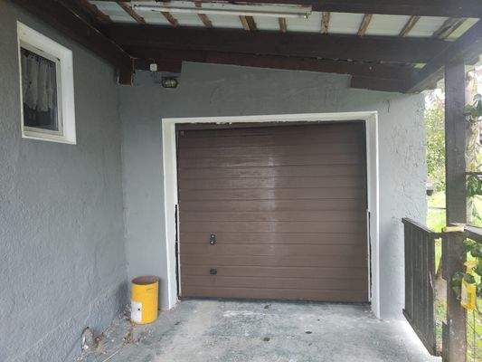 Außenansicht, Garage