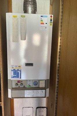 Gastherme mit Solar für WW