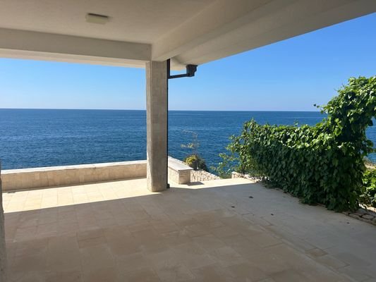 Terrasse im EG mit Meerblick