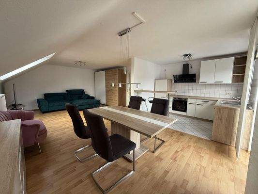 Küche mit Spühlmaschiene