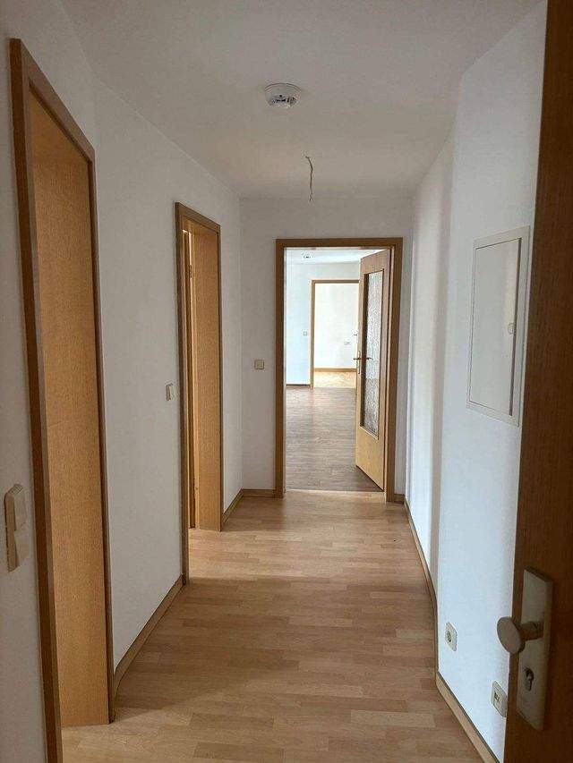 Renovierte 3-Raum-Wohnung im Erdgeschoss in Zeitz – sofort verfügbar - Photo 5