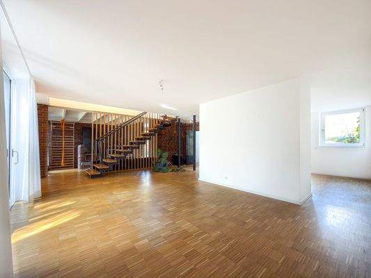 Repräsentativer Wohn- und Essbereich