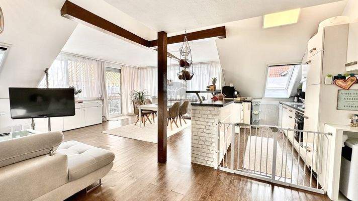 Offner Wohn- und Essbereich