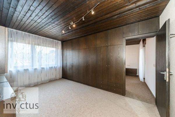 Ankleidezimmer im EG