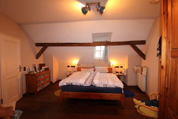 Schlafzimmer 2. OG