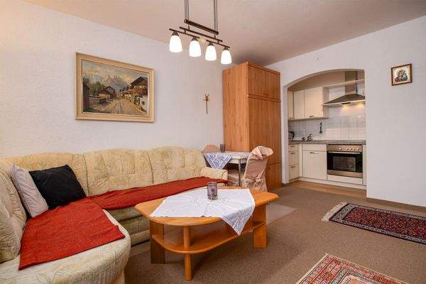 Wohn-/Schlafzimmer – Ansicht 2