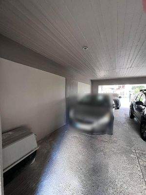 Kreta, Heraklion: Teilrenovierte Wohnung im Stadtteil Mastampas zu verkaufen