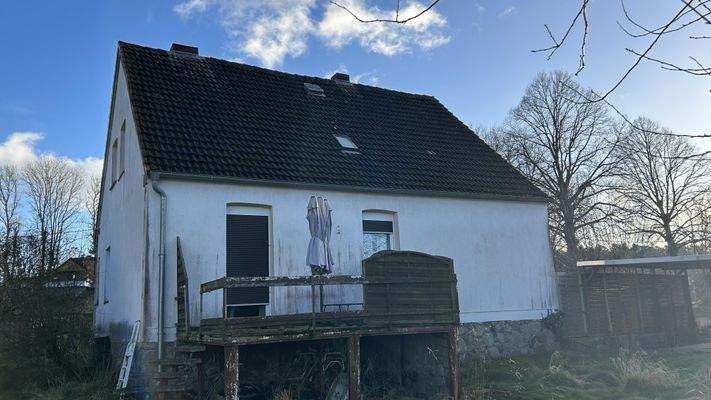 Ansicht mit Terrasse