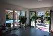 Wohnzimmer mit Poolzugang