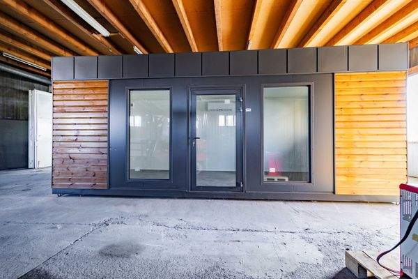 Eingang Büroräumlichkeiten