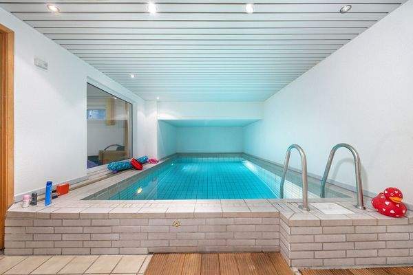 Pool mit Gegenstromanlage