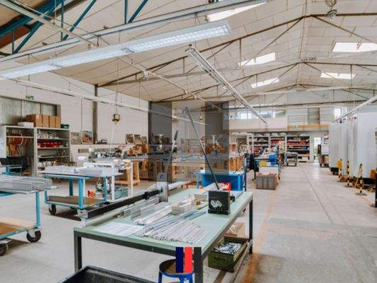 Halle Innenansicht 1