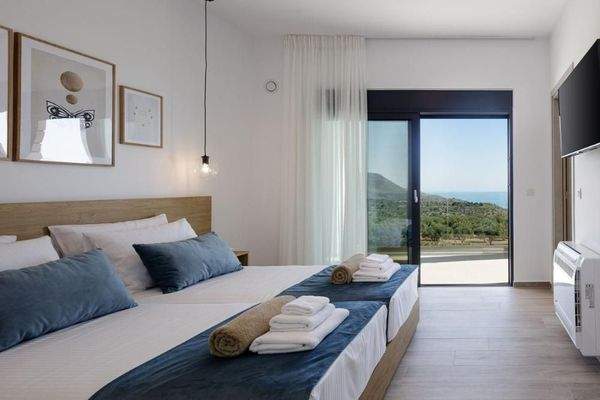 Kreta, Kefalas: Erstaunliche Steinvilla mit Meerblick und Pool zu verkaufen