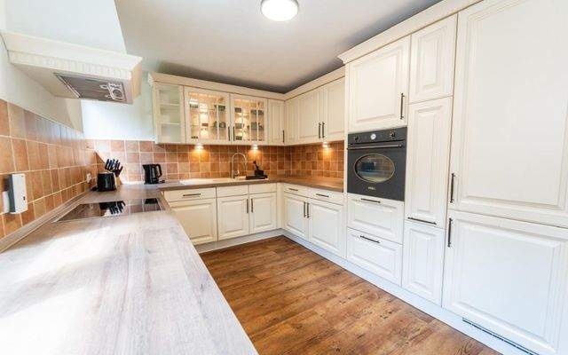 WG Zimmermöbliert mieten Weilimschönbuch Böblingen Tübingen  Küche 4.jpeg