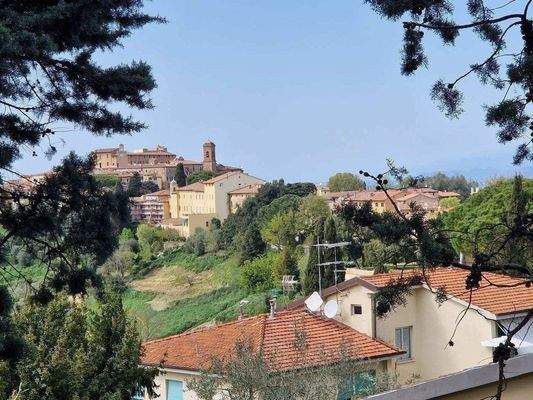 -20_Bauhausstil Toskana.jpg