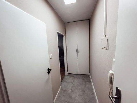 Flur mit Einbauschrank