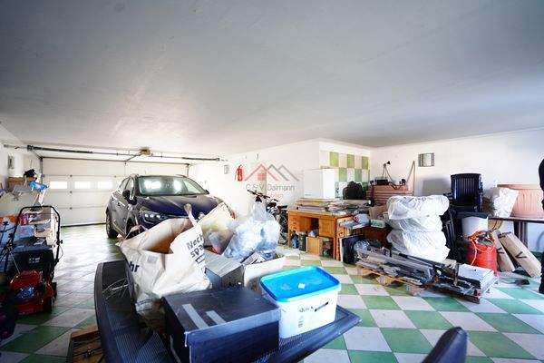 Übergroße Doppelgarage
