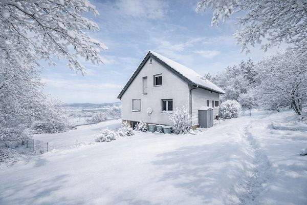 Ansicht von Südosten im Winter