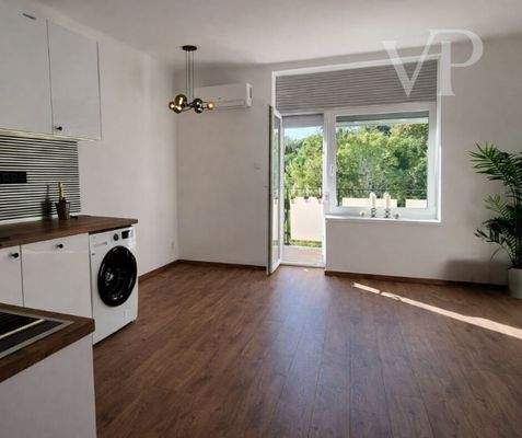 room without furniture