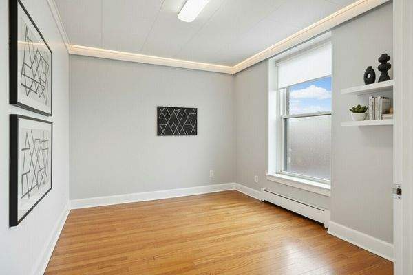 .Büroraum  Erdgeschoss KI