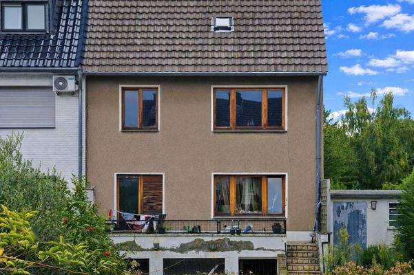 Ansicht aus Westen (nah)