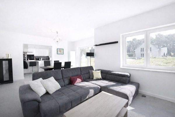 Wohn-/Esszimmer (EG)