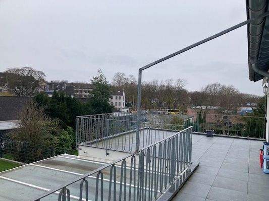 Terrasse und Ausblick 