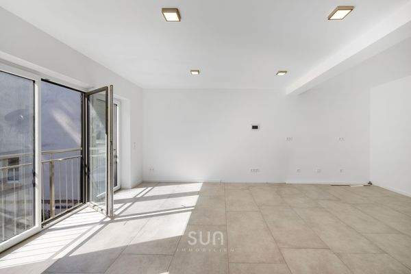 EINLADENDE WERDENDE KÜCHE