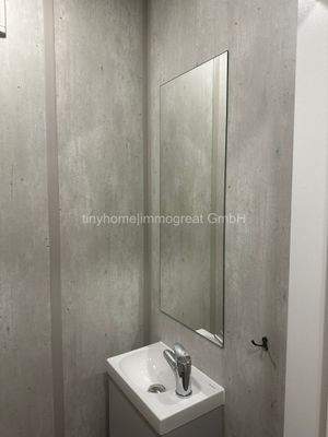 Gäste WC mit Spiegel