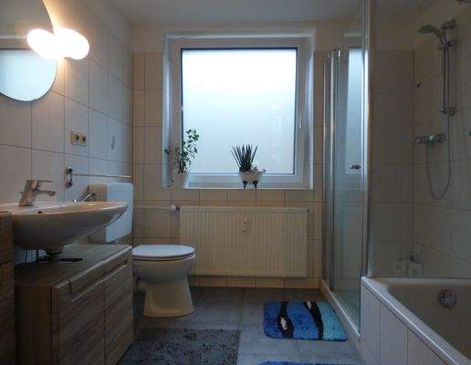 Tageslichtbad mit WM-Anschluss...