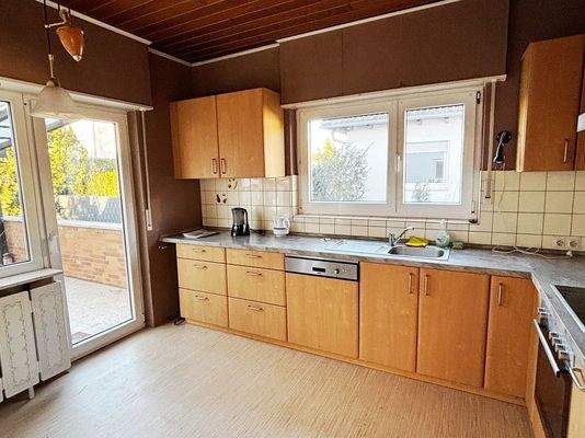 EG - Einbauküche mit Terrassenzugang