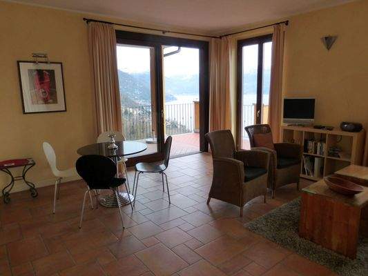 3-Zimmer-Eckwohnung mit riesengroßem Außenbereich