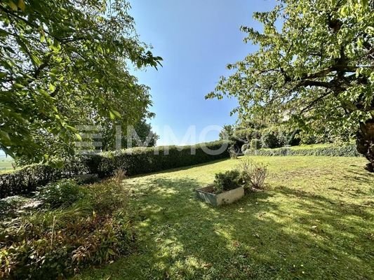 Großer Garten inkl. Bauplatz