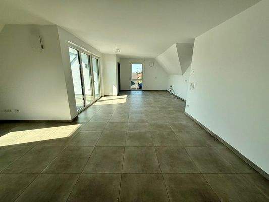 Ansicht 3 Wohn- und Esszimmer