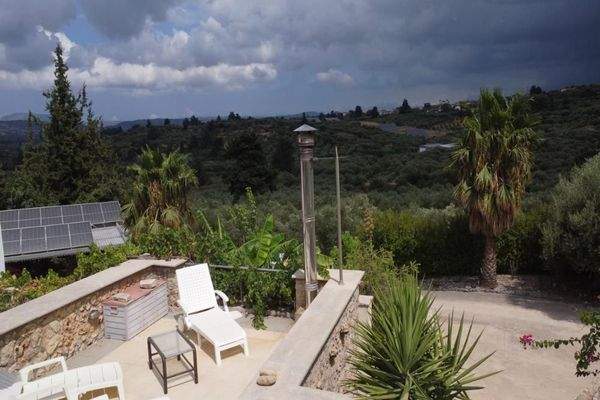 Kreta, Pemonia: Ruhiges und weitläufiges Anwesen zu verkaufen