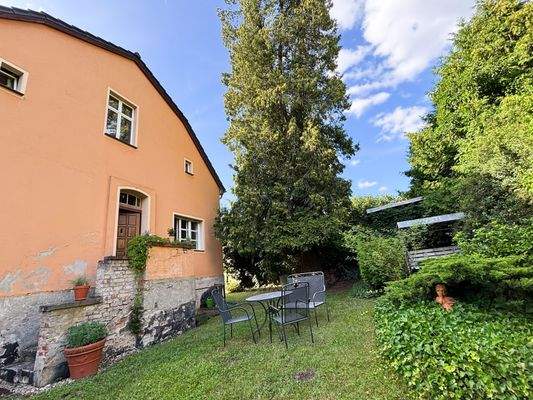 Garten vor Hauseingang*